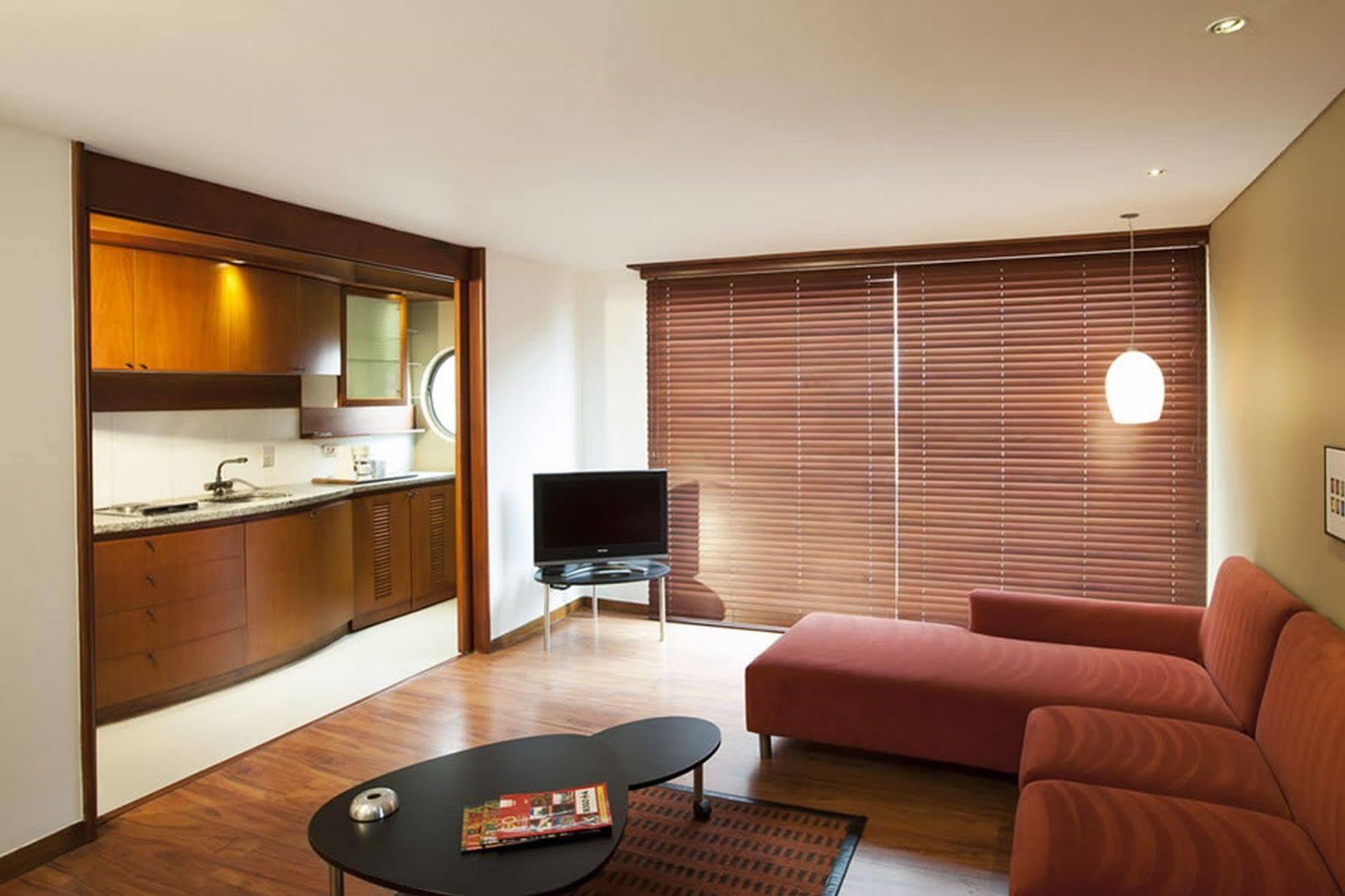 Hotel Lugano Suites 보고타 외부 사진